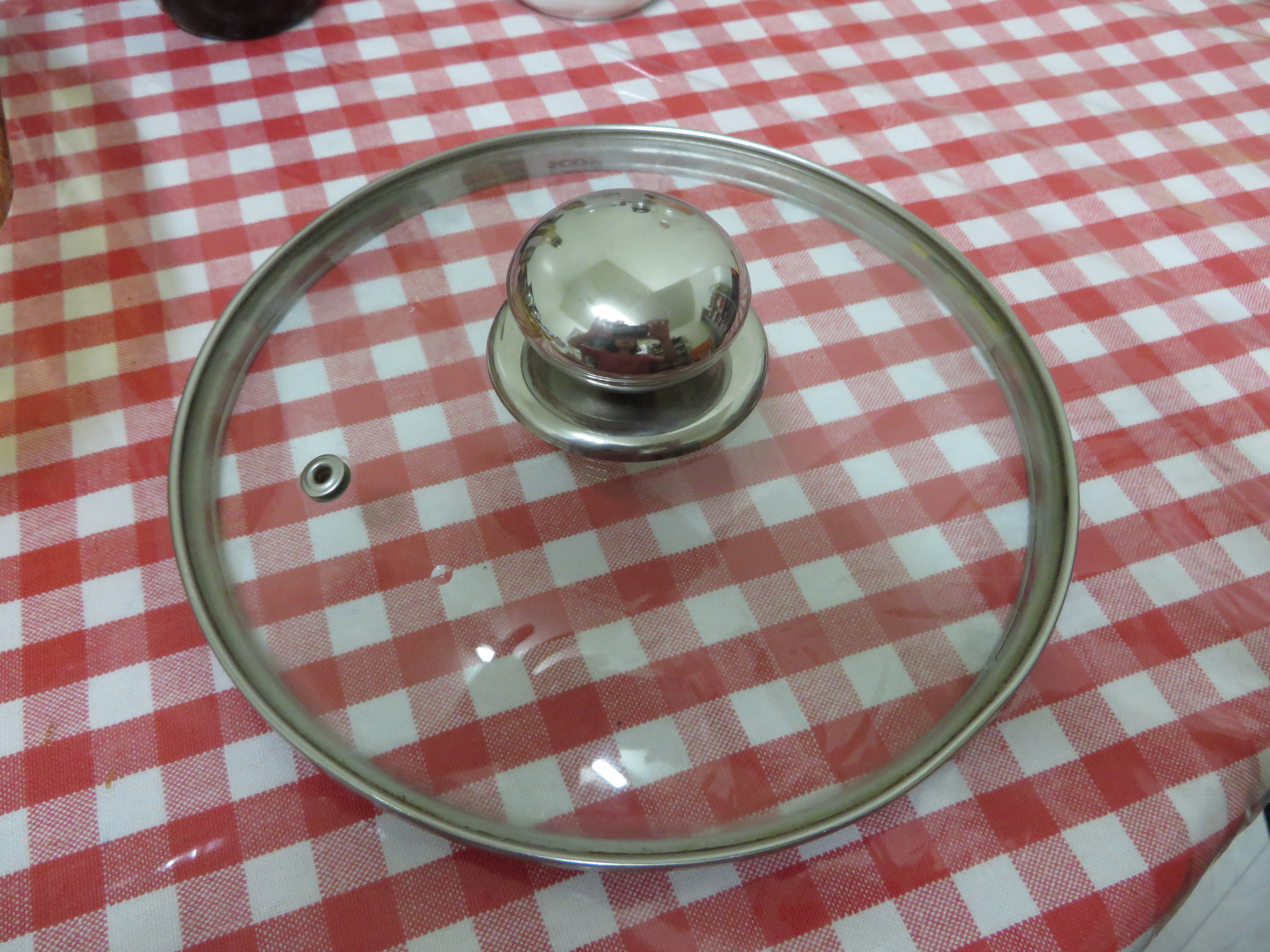 pot lid with new knob